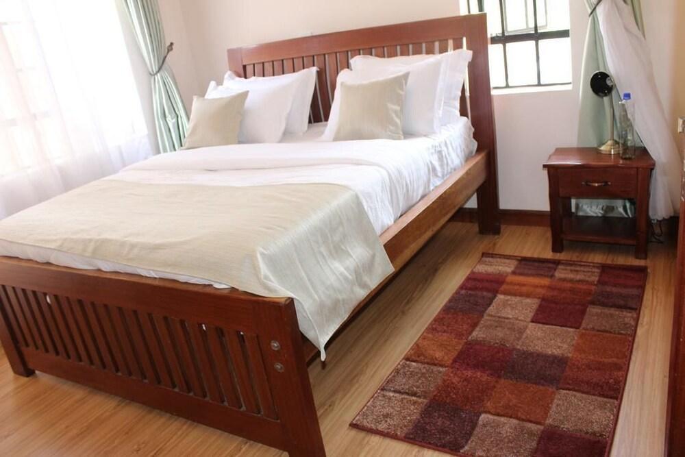 Crystal Glow Serviced Apartment