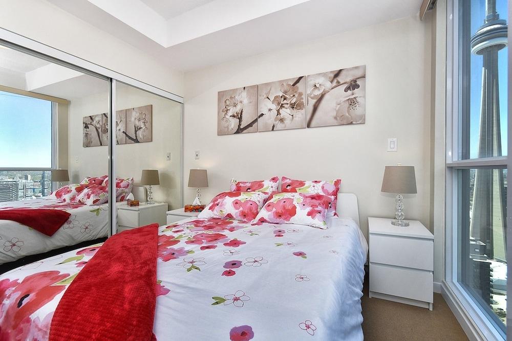 Applewood Suites - Luxury Condo