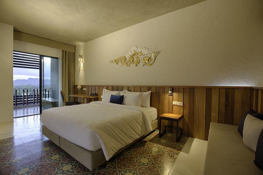 Natee The Riverfront Hotel Kanchanaburi