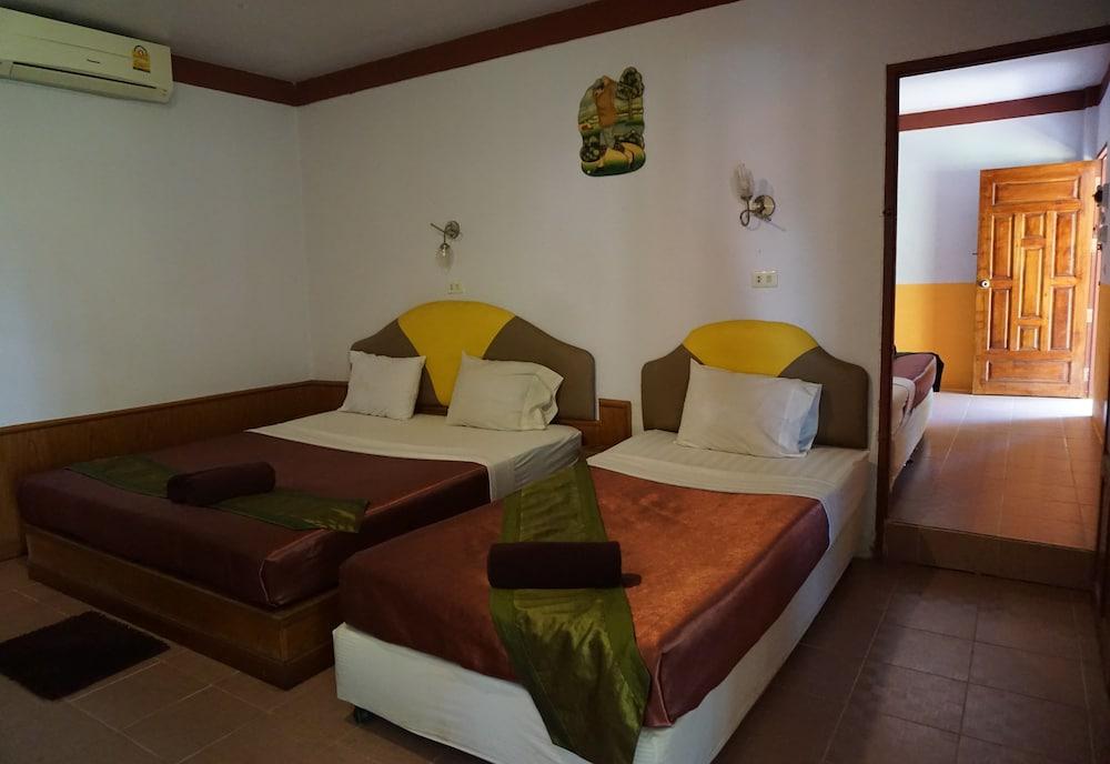 Phrom Prathan Resort