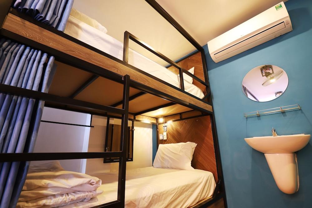 FourC Hotel - Hostel