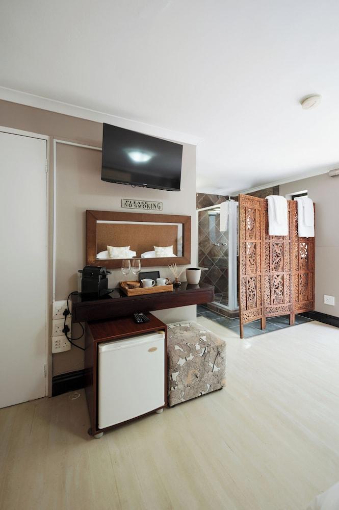 Whale Away Guest House