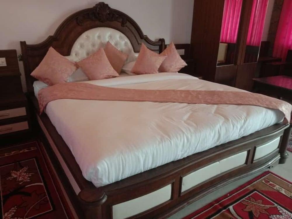 Kavish The Haveli Resort