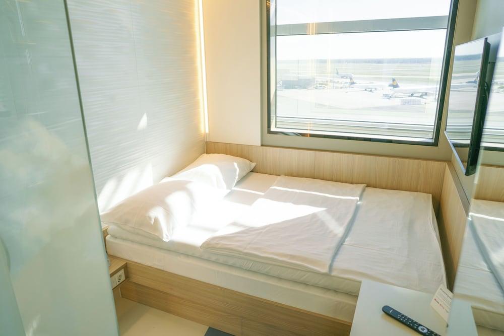 MY CLOUD Transit Hotel (Guests with international flights only)