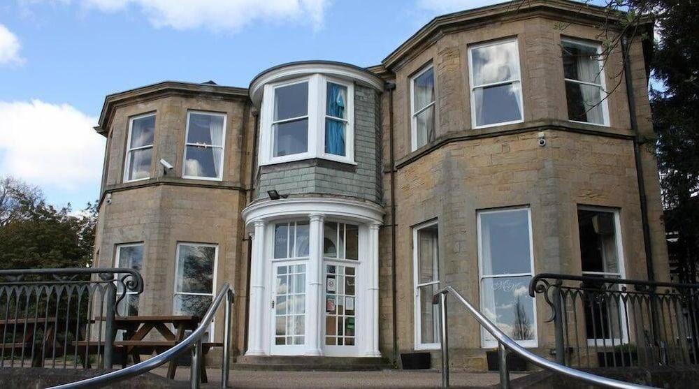 Mansfield Manor Hotel