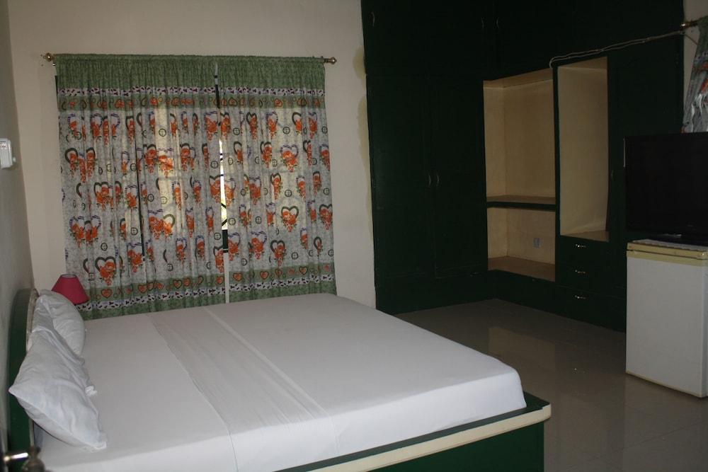 Godville Guest House