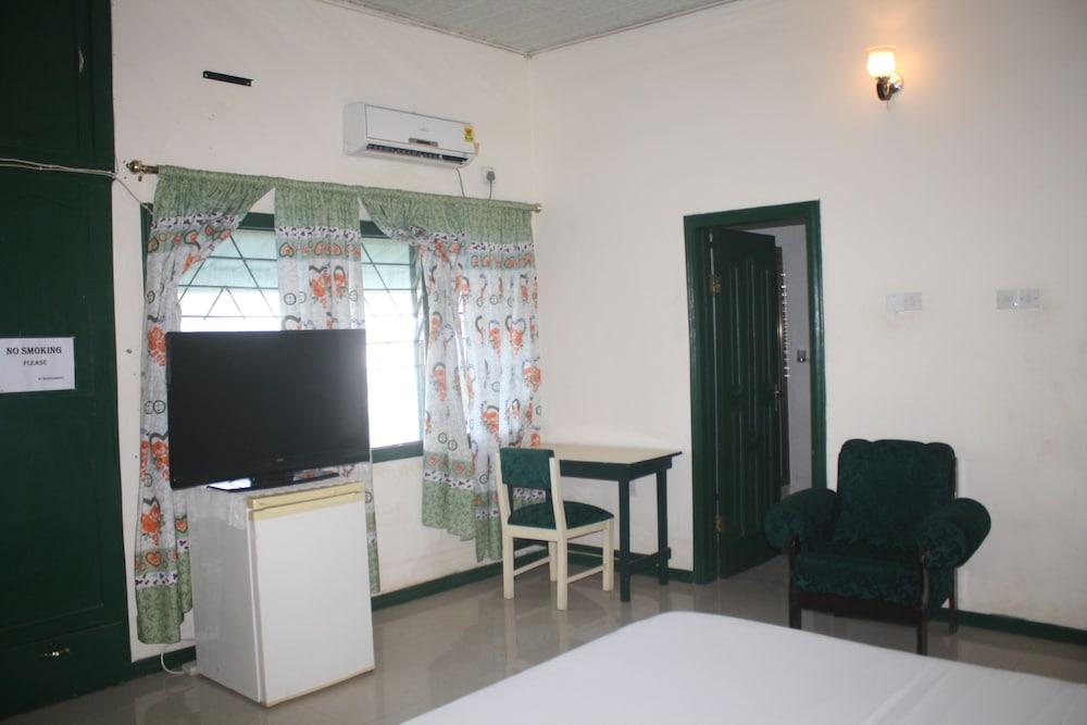 Godville Guest House