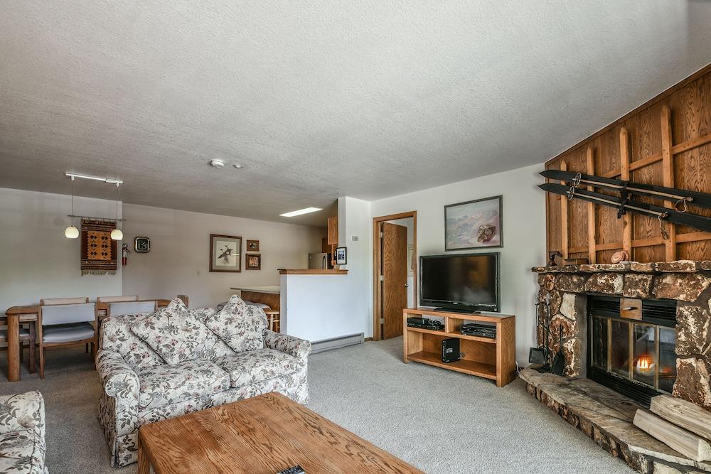 Snow Dance Manor 308