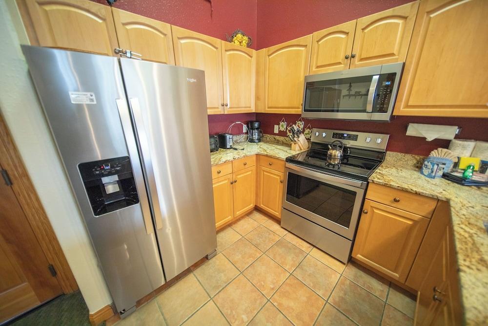 Hidden River Lodge 5979