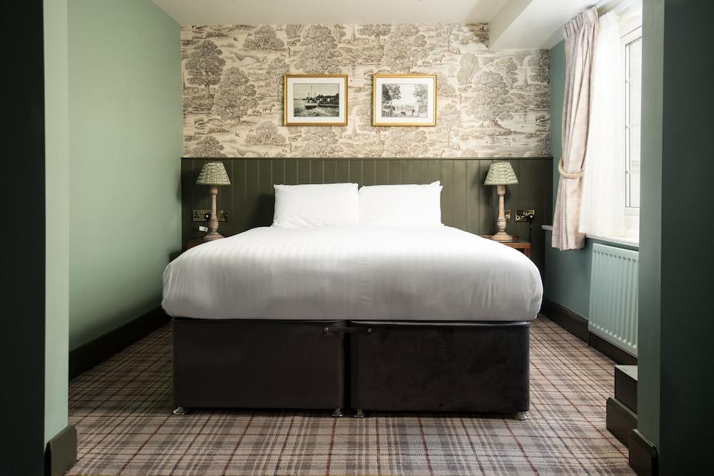 Wateredge Inn- The Inn Collection group