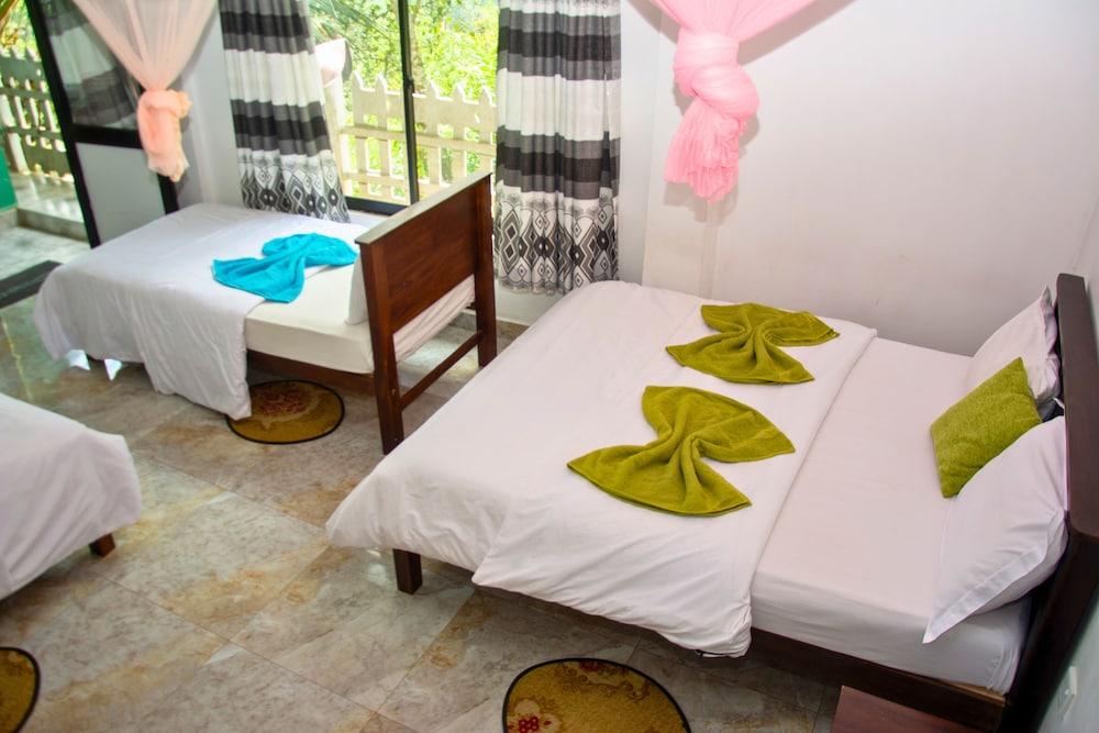 9 Arch View Rest Inn