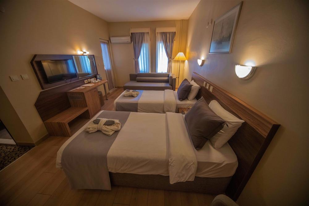 Herakles Thermal Hotel