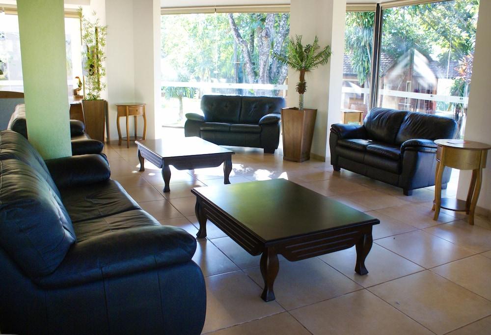 Pirayu Hotel & Resort