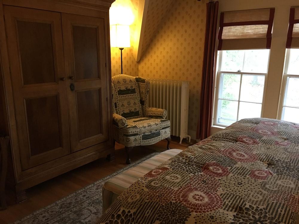 Dream House Country Inn