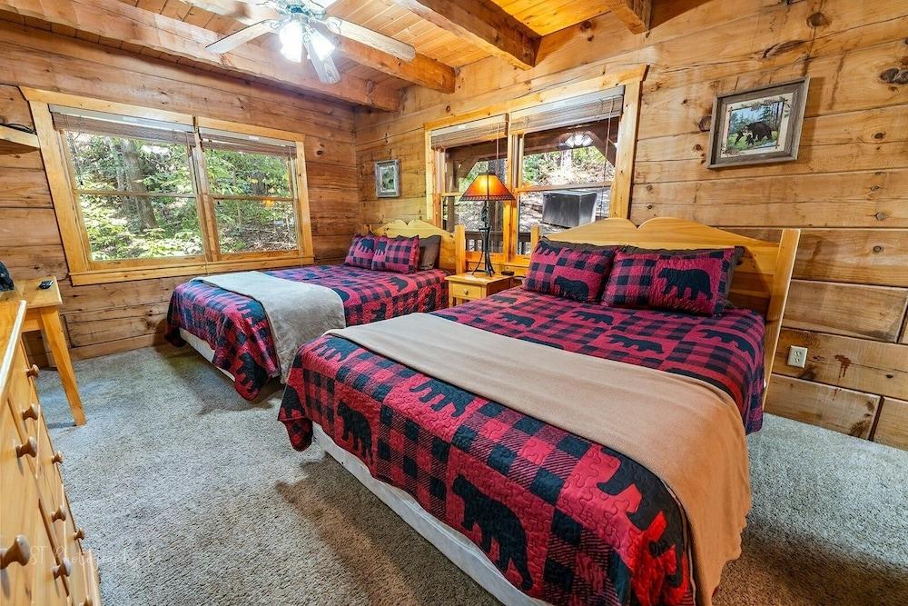 Smoky Mountain Lodge