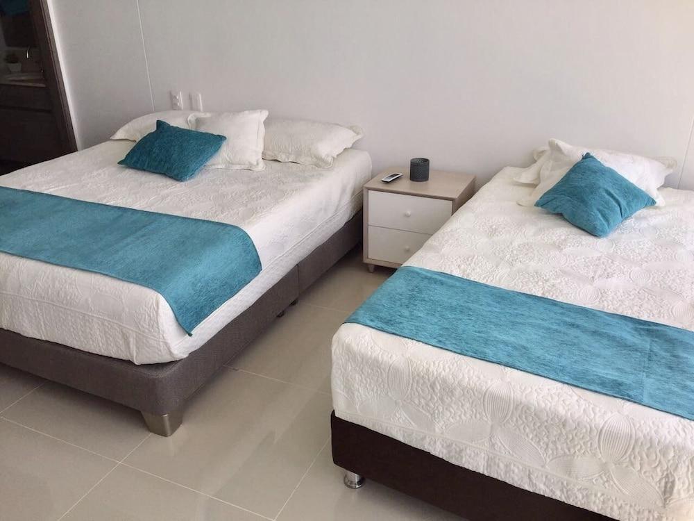 23rd Floor Luxury Apartment - sea view