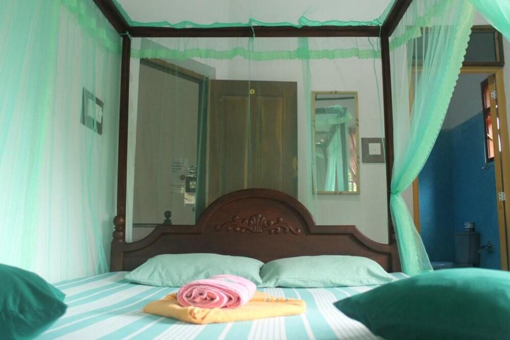 Shasee Rest -Mirissa Sri Lanaka