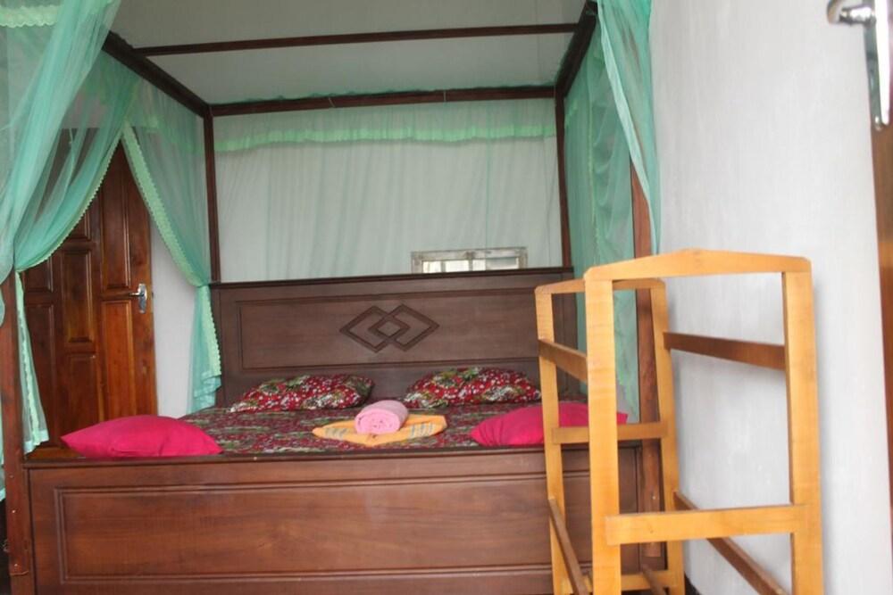 Shasee Rest -Mirissa Sri Lanaka