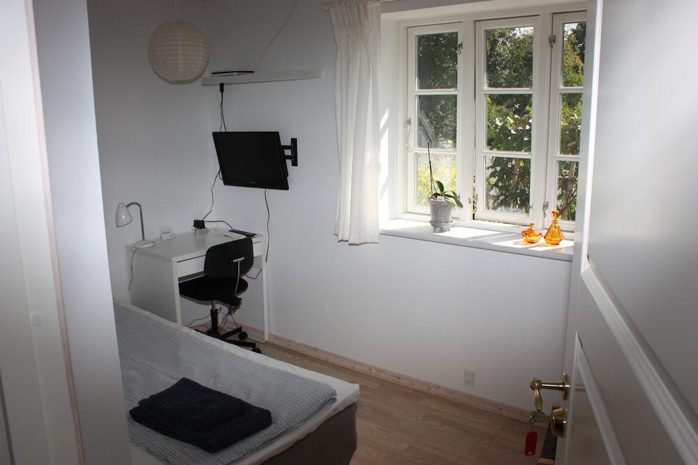 Holmehuset Bed & Breakfast - Gårdhotel