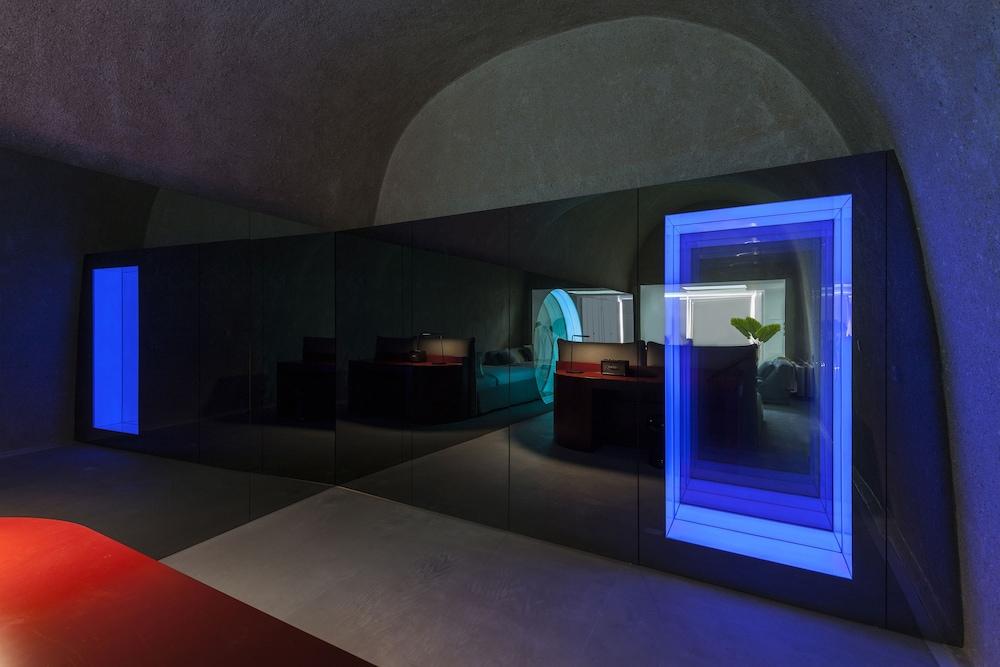 Aesthesis Boutique Villas Firostefani