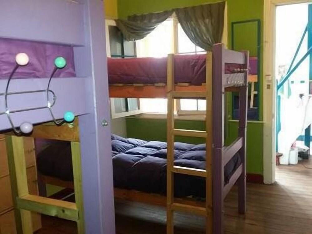 Street Garden Hostel