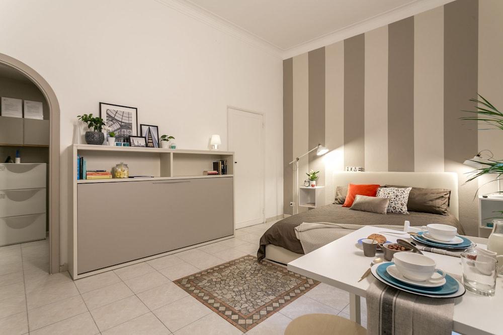 notaMi -  Next Stop - Central Station