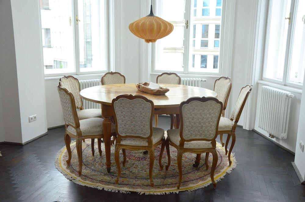 Soho Apartments - Grand Soho