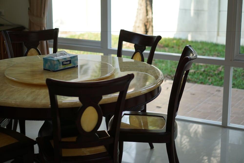 114 Star's Pier Private Villa