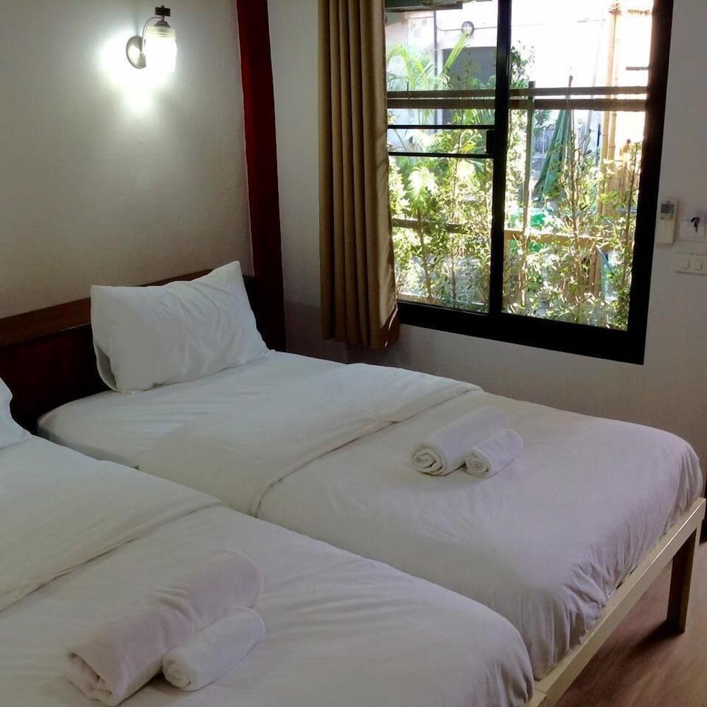 BC guesthouse Si Phraya