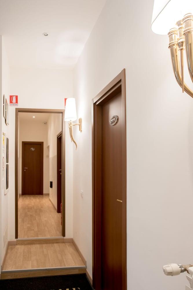 BQ House Milizie Luxury Rooms