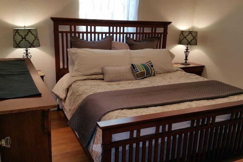 Spanish Craftsman Smarthouse 2 Baths