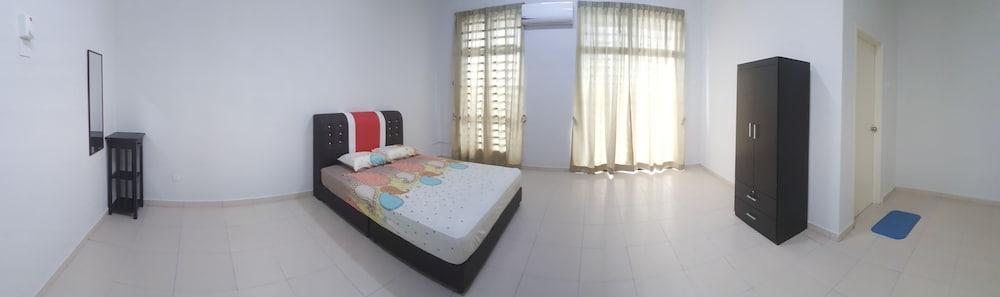Homestay Ainizie Melaka