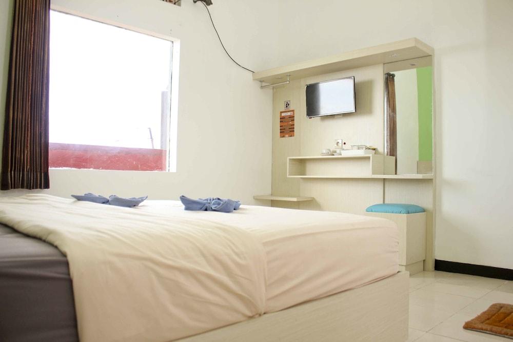 Villa Panderman Indah