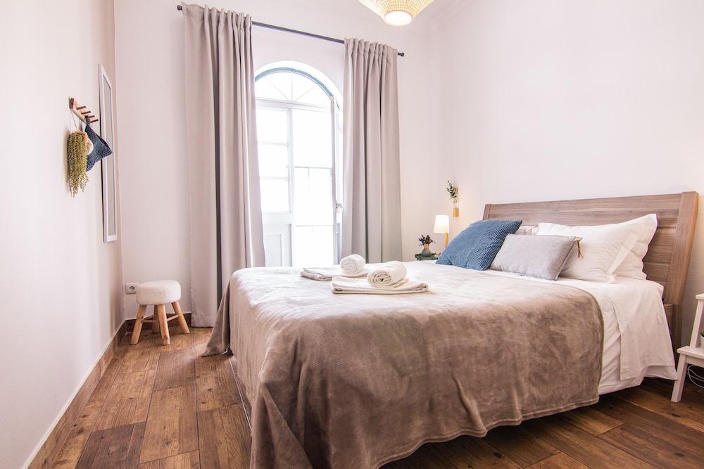 Faro Central - Holiday Apartments