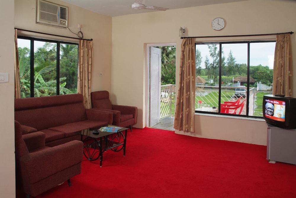 Hotel Dolphin - Bhakkhali