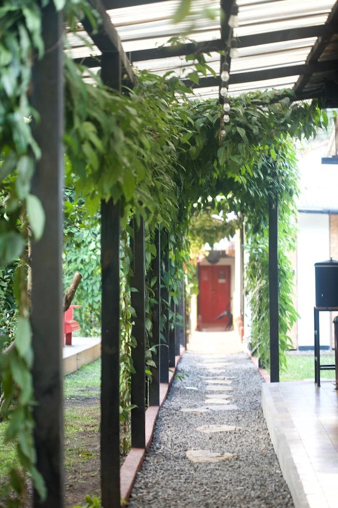 Tunik Hostel - Adults Only