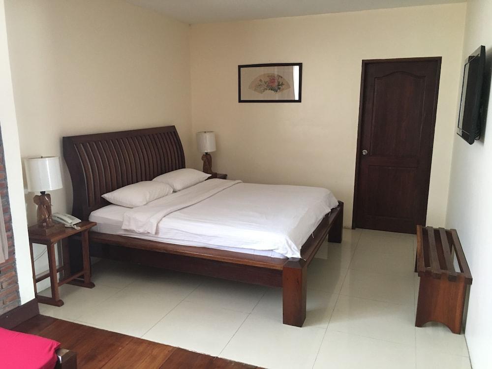 Mango Valley Hotel 2