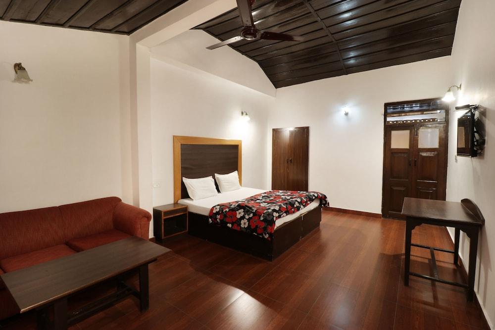 Hotel Himalayan Club
