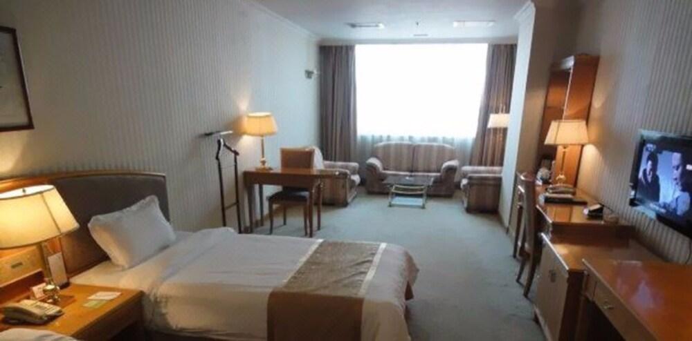 Grand Goodworld Hotel