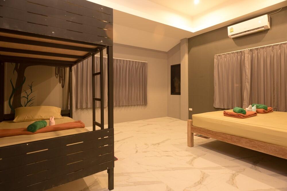 2 Rocks Boutique Hostel