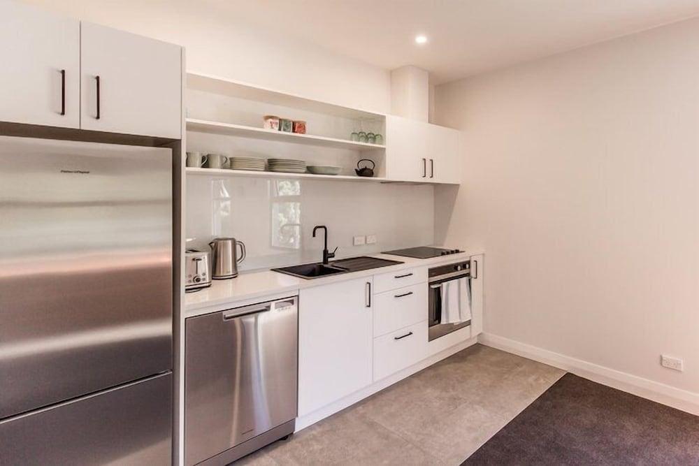 Provincial Apartment 3