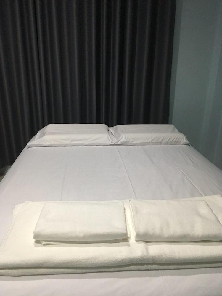 Khao Sok Secret - Hostel