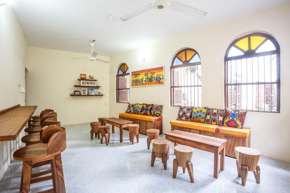 Ten to Ten Stone Town - Hostel