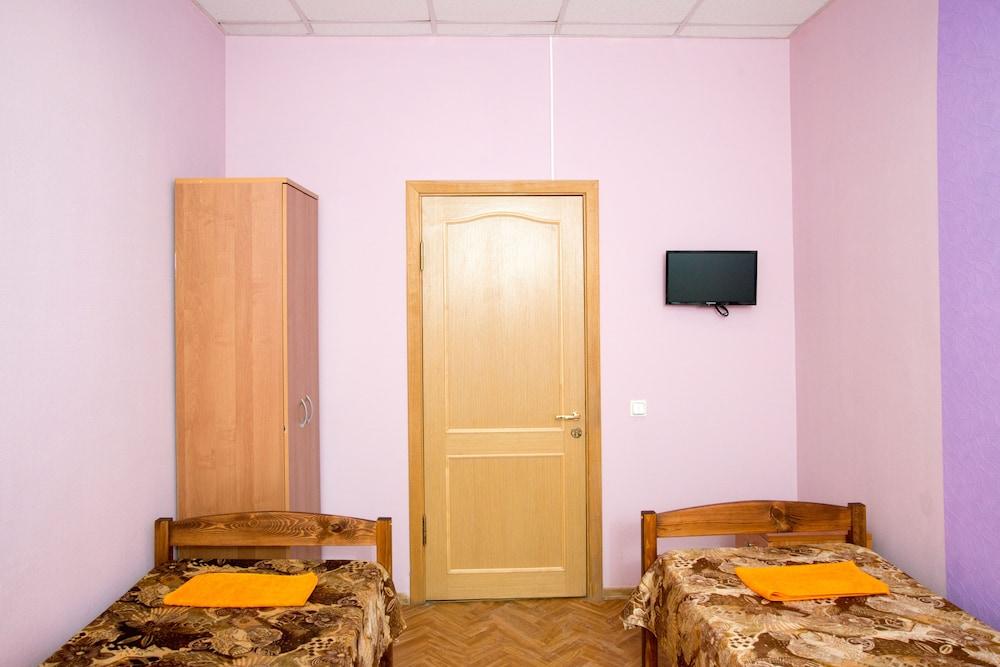 Globus Mini Hotel on Yakovlevsky