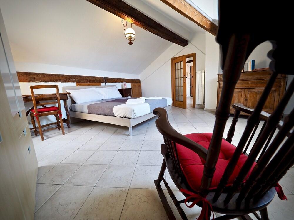 Romantica Mansarda Pisano