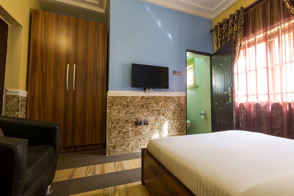 Berbera Palace Royale