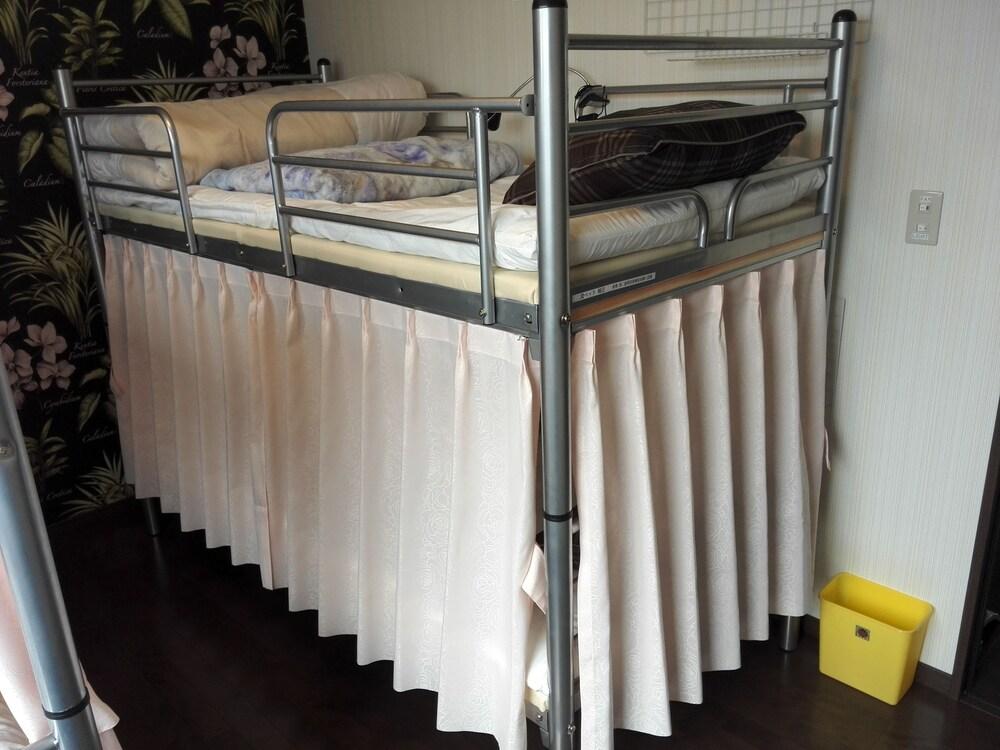 Guest house TIGA - Hostel