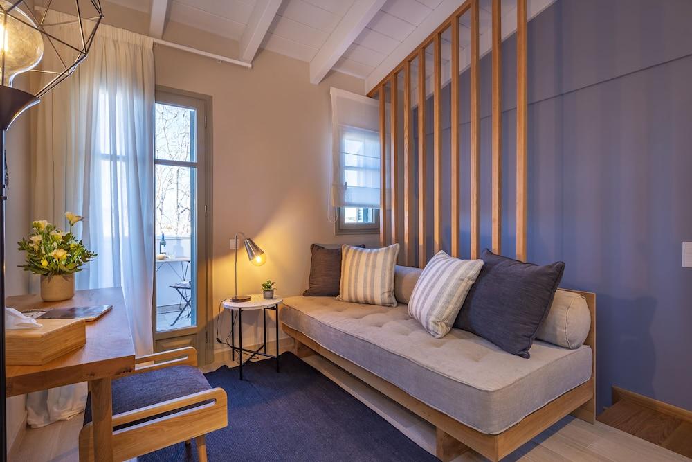 Athenee Residence by K&K