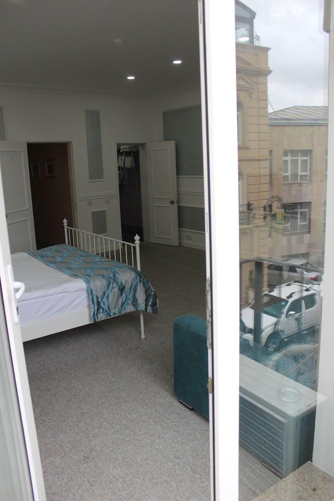 Two Seasons Boutique Hotel