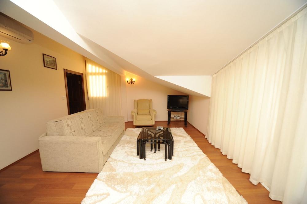 Butik Villas - Nergissus III